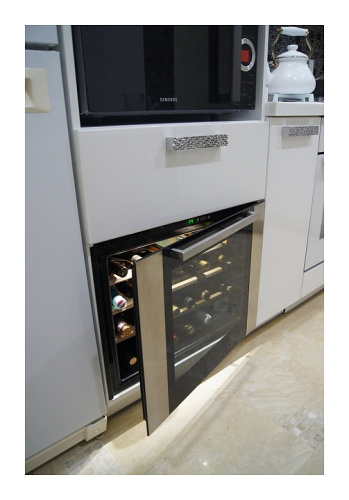 Винный шкаф Indel B BUILT-IN 24 HOME PLUS фото 5